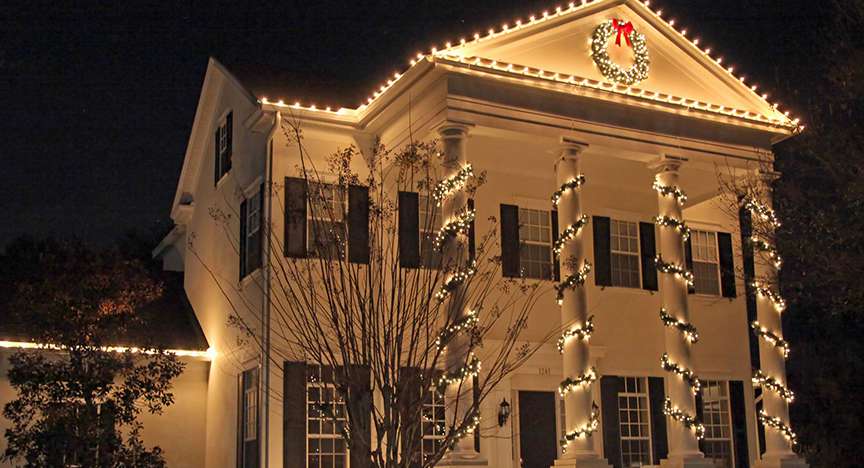 Jones House Holiday Events: Tree Lighting and Christmas Parade in Boone