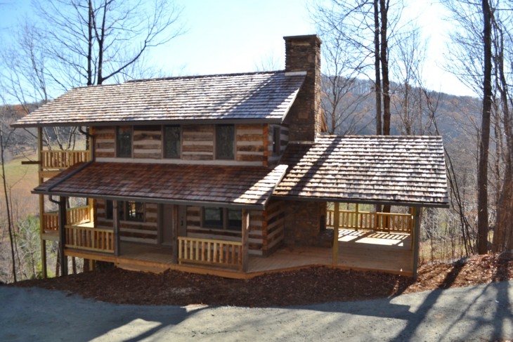 New Log Cabin in Stonebridge Community