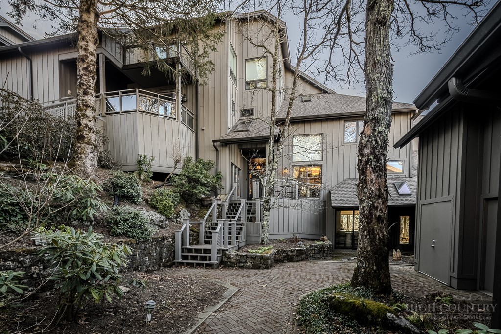 102 Branlaire Drive 2