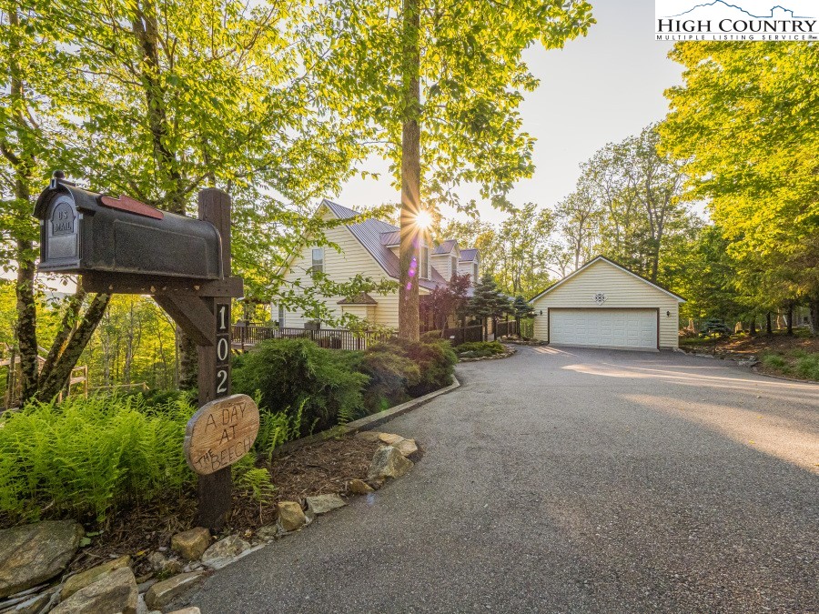102 Wintergreen Way
