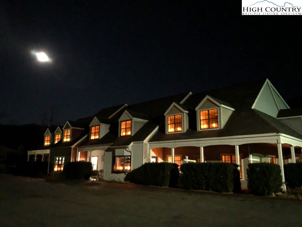 10545 Nc Highway 105