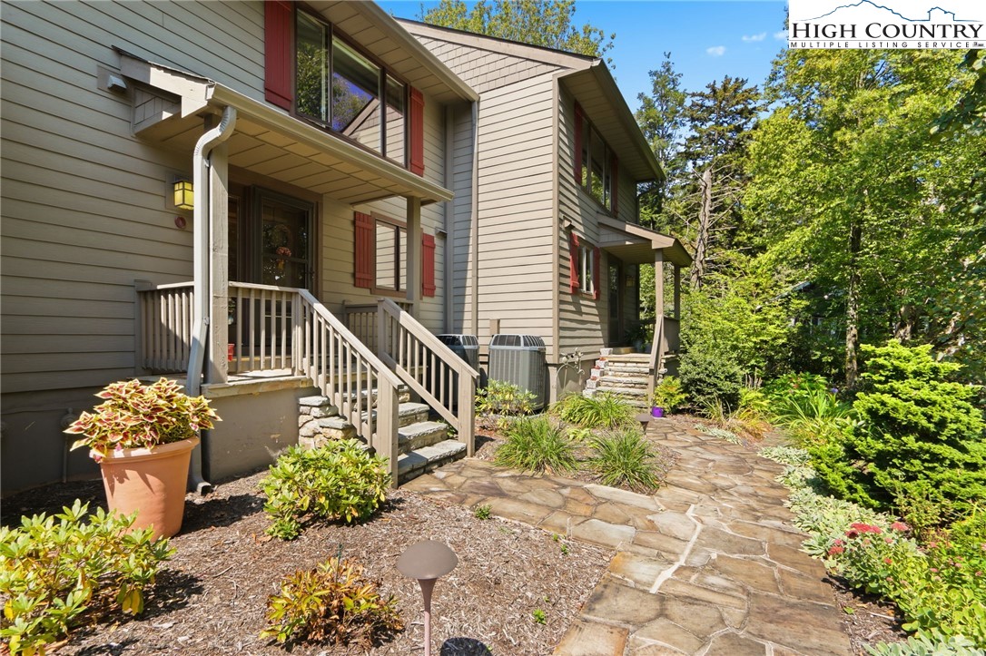 107 Mayview Manor Court O