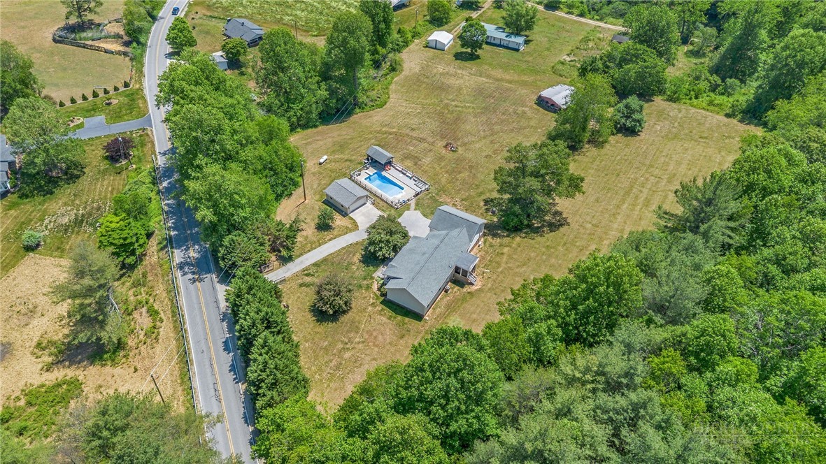 10755 N NC Hwy16