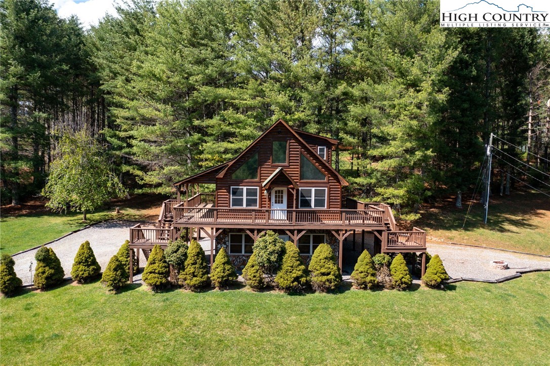 11 Lucky Lakes Drive