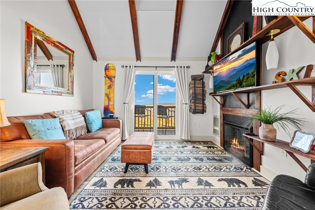 111 Sugar Ski Drive 11-103