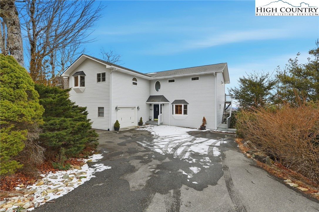 112 North Pinnacle Ridge Road