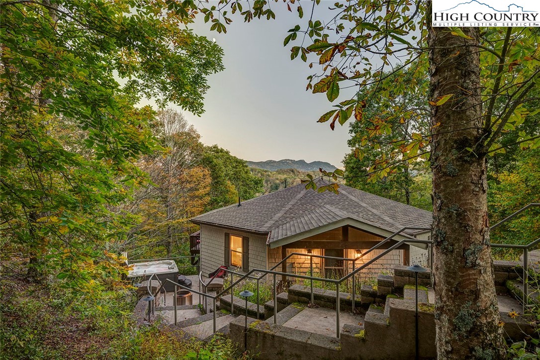 114 Deerwood Trail