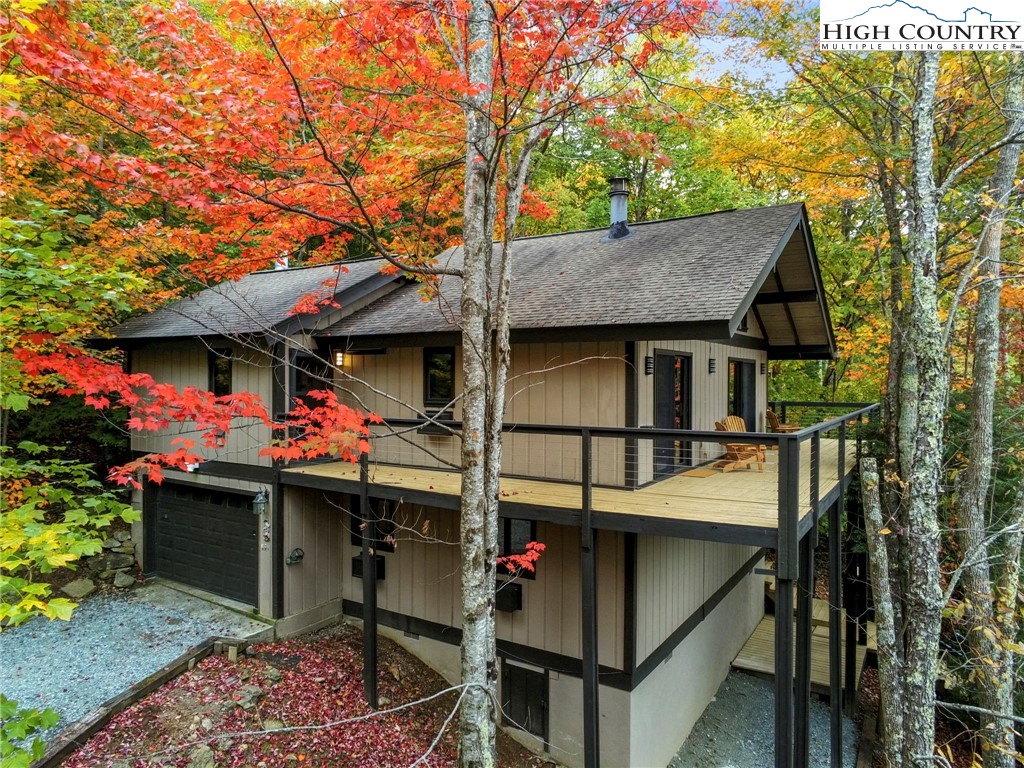 122 & 124 Lower Grouse Ridge Road