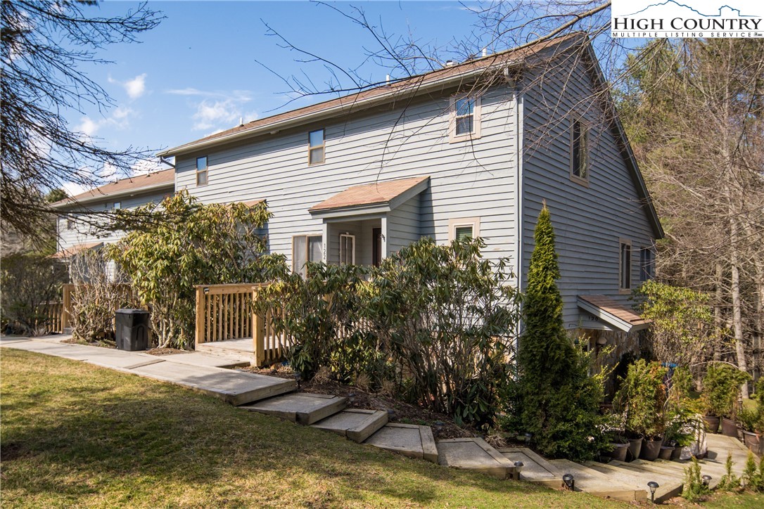 122 Village Drive 2A-4