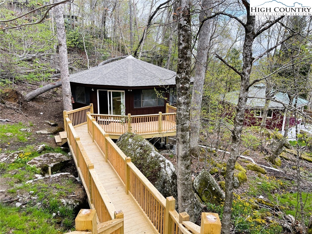124 Beechwood Lane