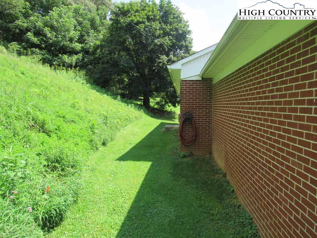 MLS 223922 12478 Nc Highway 88, Creston, NC 28615