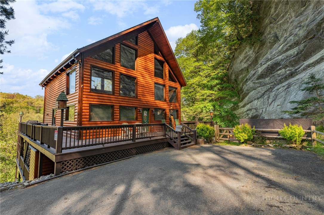125 Waterview Lane
