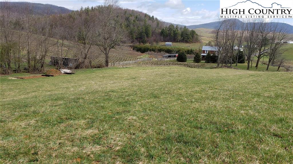 MLS 220964 1260 Comers Rock Road, Elk Creek, VA 24326