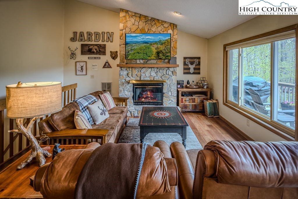 129 Lower Grouse Ridge Road