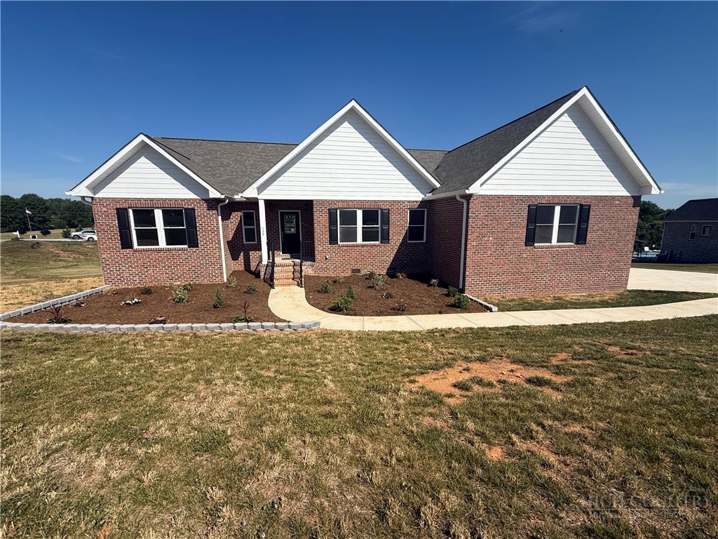 130 Oak Pointe Lane