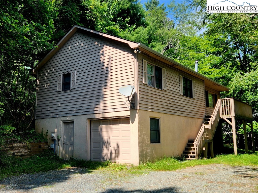 130 Stoneybrook Court