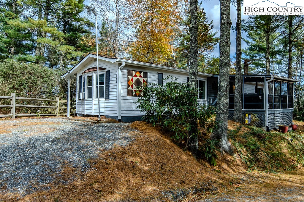 135 Mountain Ivy Lane