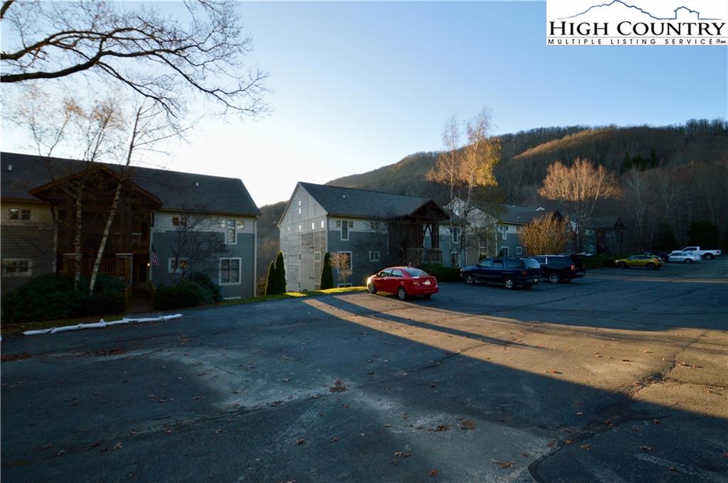 MLS 226990 1355 Seven Devils Road 304, Seven Devils, NC 28604