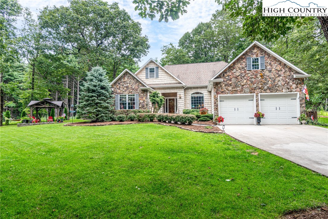 136 Fawn Lane