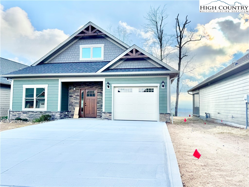1387 River Club Ridge