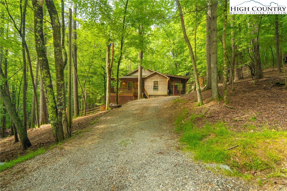 1390 Powder Horn Mountain Road