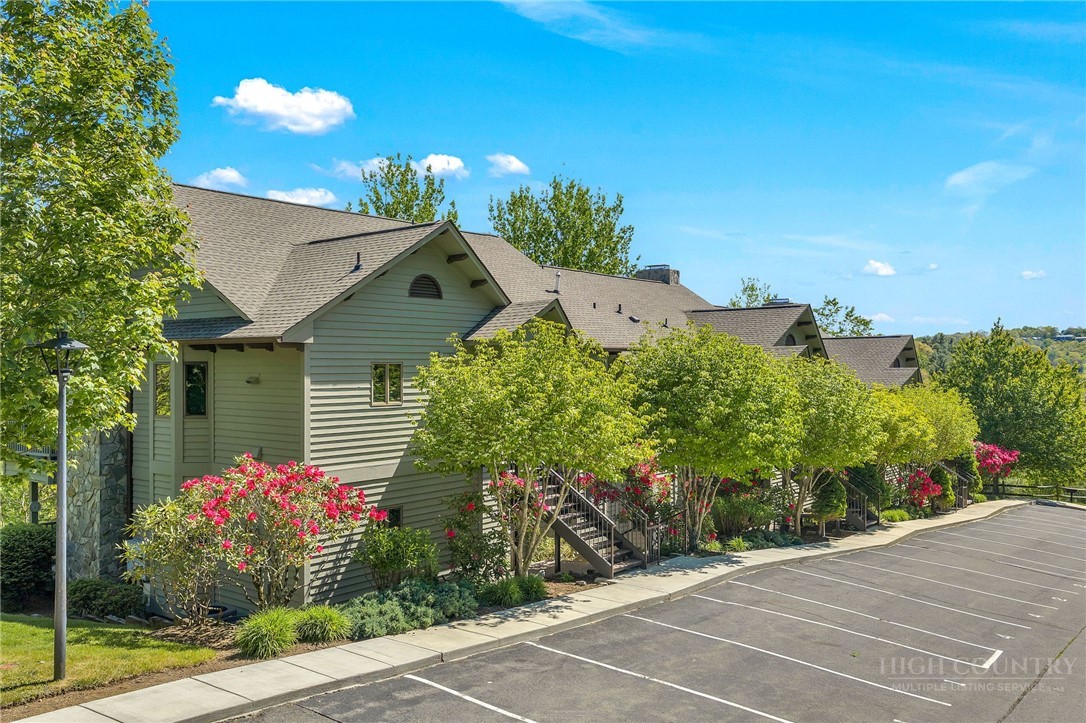 140 Manor View Lane 1