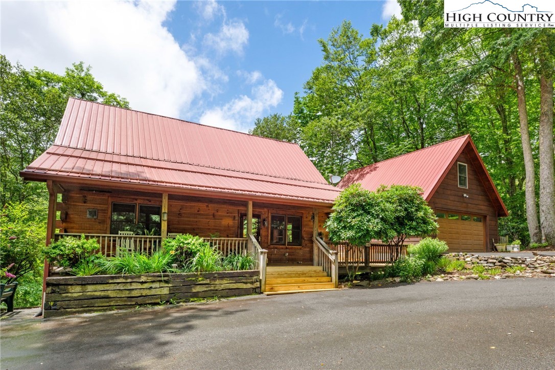 140 Vixen Den Drive