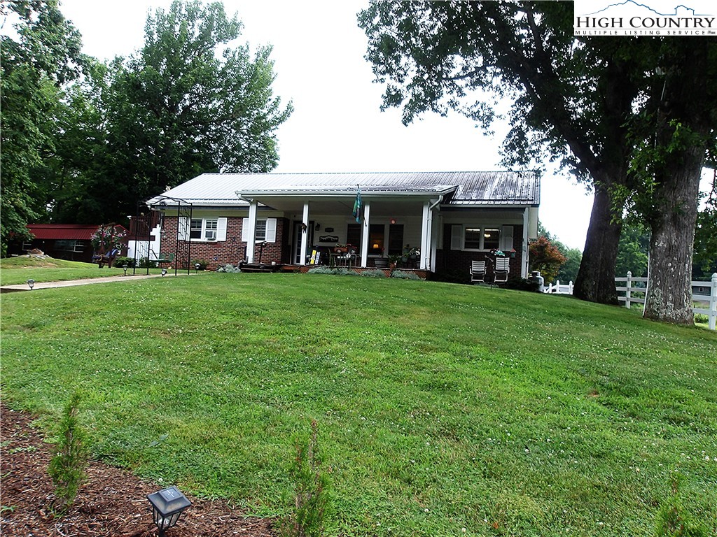 1406 Rainbow Trail