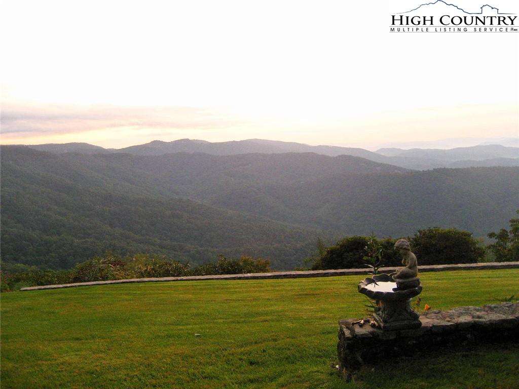 MLS 228060 1476 Green Hill Road, Blowing Rock, NC 28605