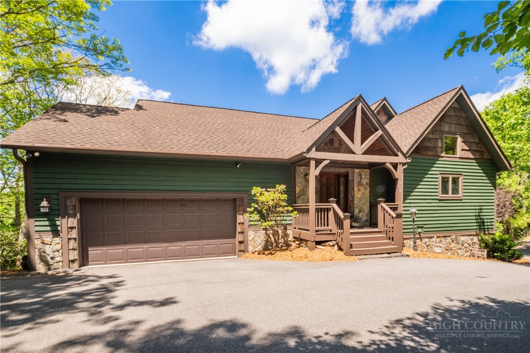 149 Regency Lane