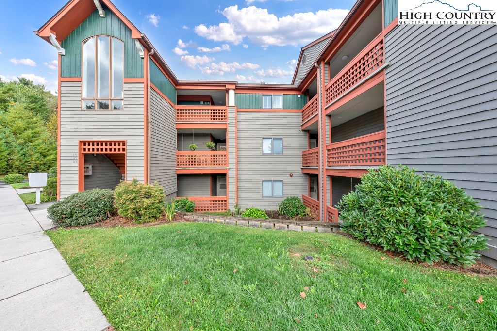 151 Deer Valley Drive 113