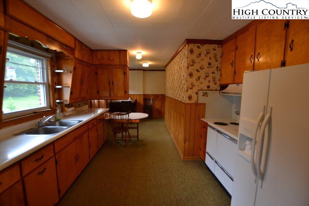 MLS 217377 1538 Old Hwy 16, Jefferson, NC 28640