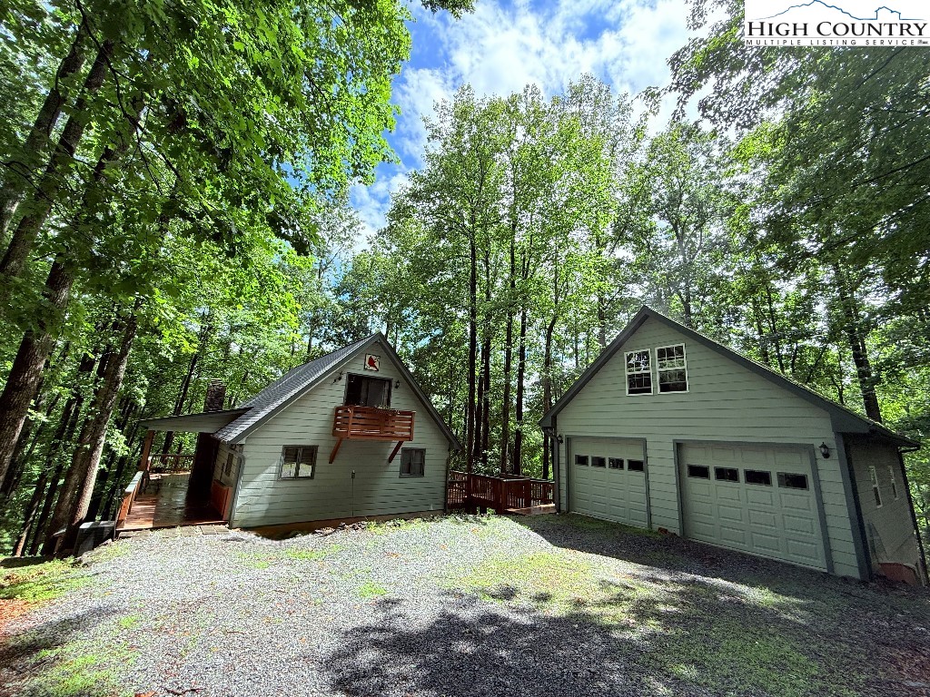 154 Breezy Lane