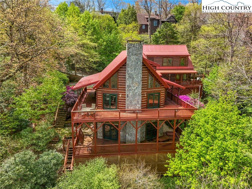 155 Blackberry Lane