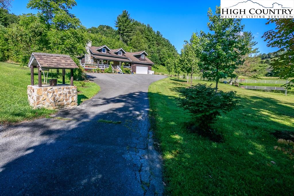 MLS 221043 160 Crooked Creek Lane, Newland, NC 28657