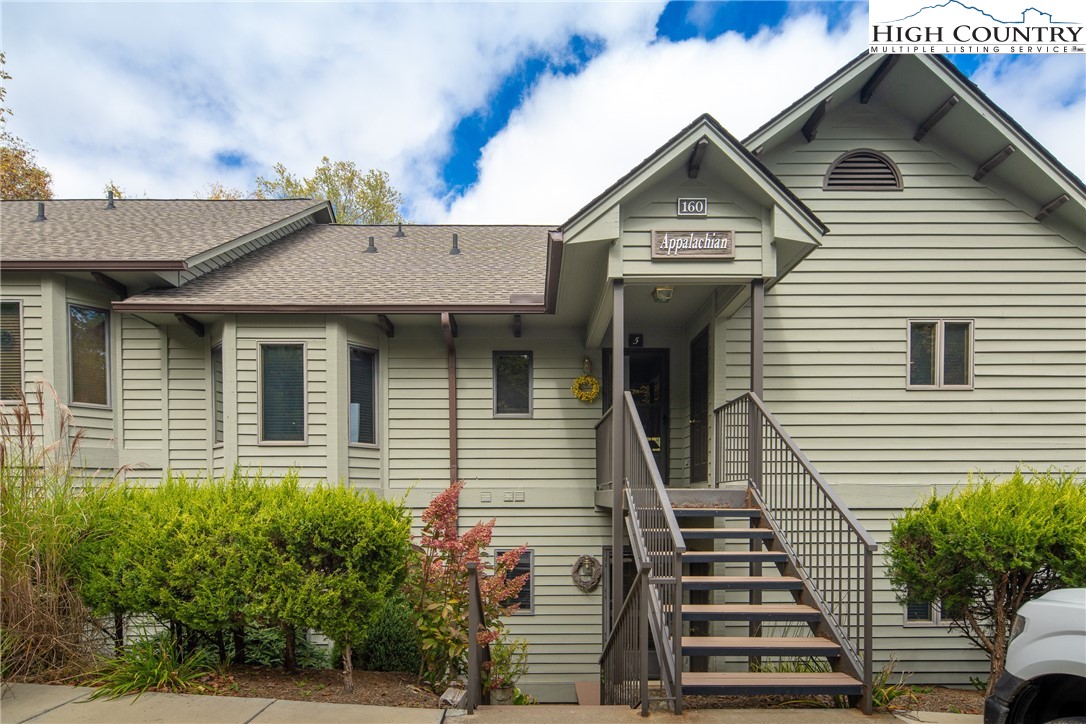 160 Manor View (12.5% share) Lane 5 Appalachian