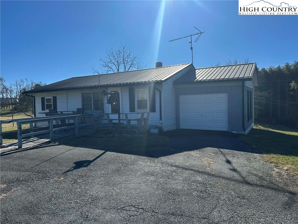 1620 Little Pine Road