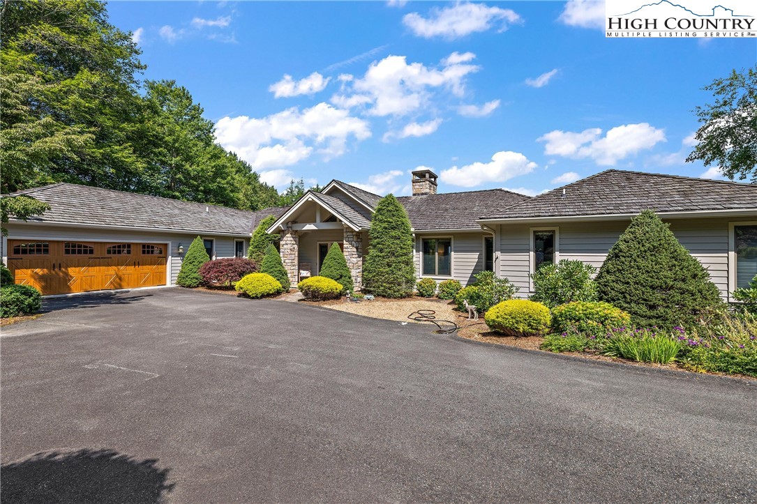 169 Goldfinch Court