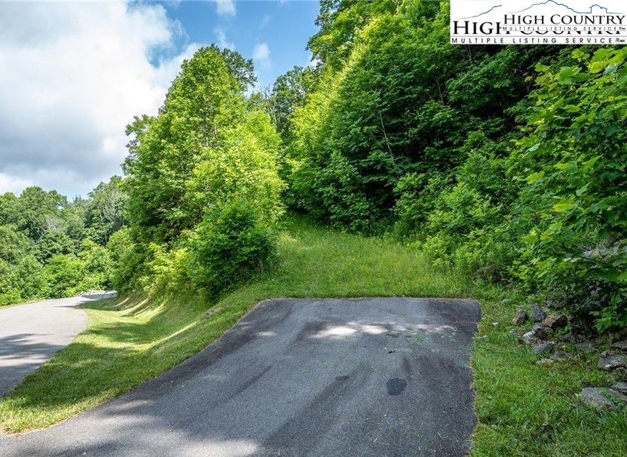 172 Hump View Trail