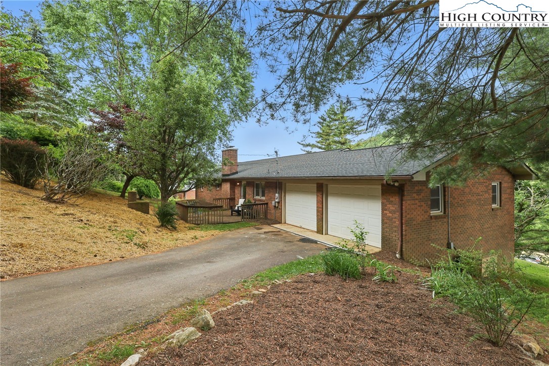 174 Sunny Knoll Lane