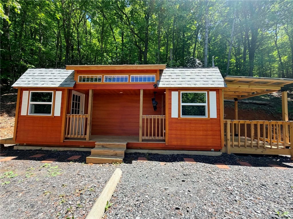 178 Mount Jefferson Lane
