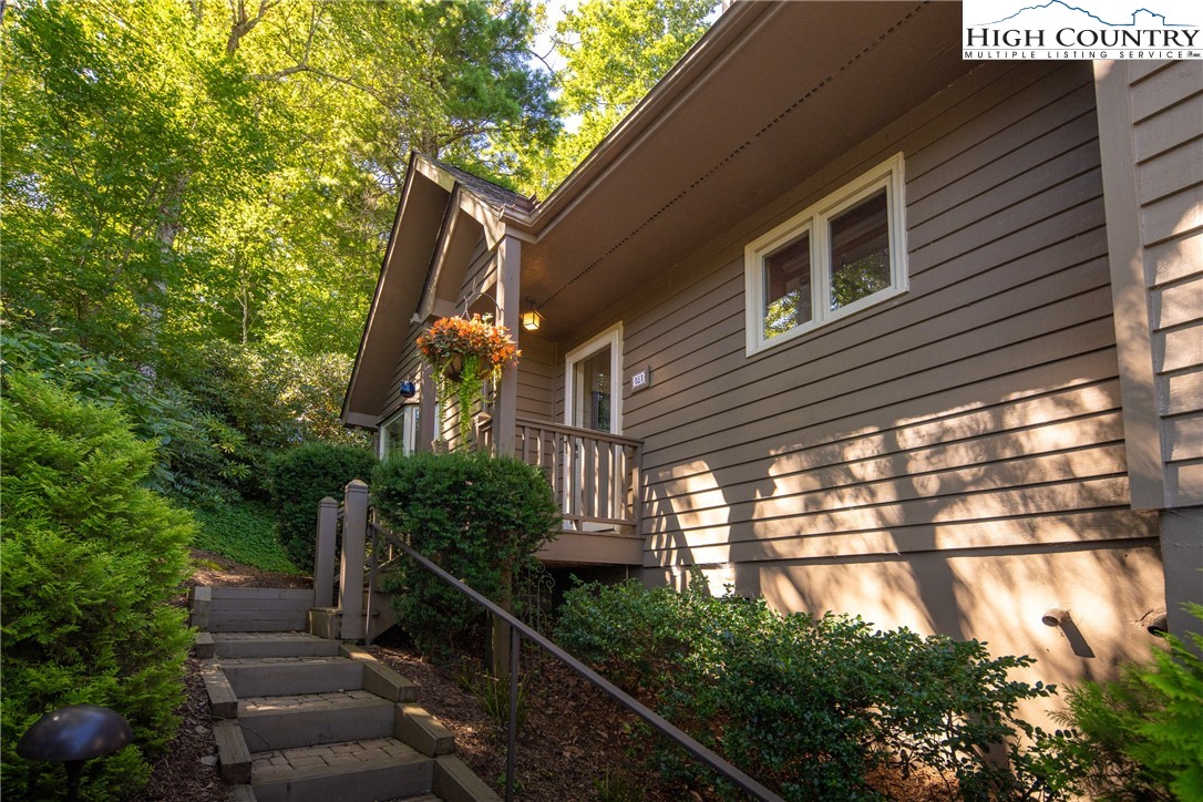 181 Pheasant Lane