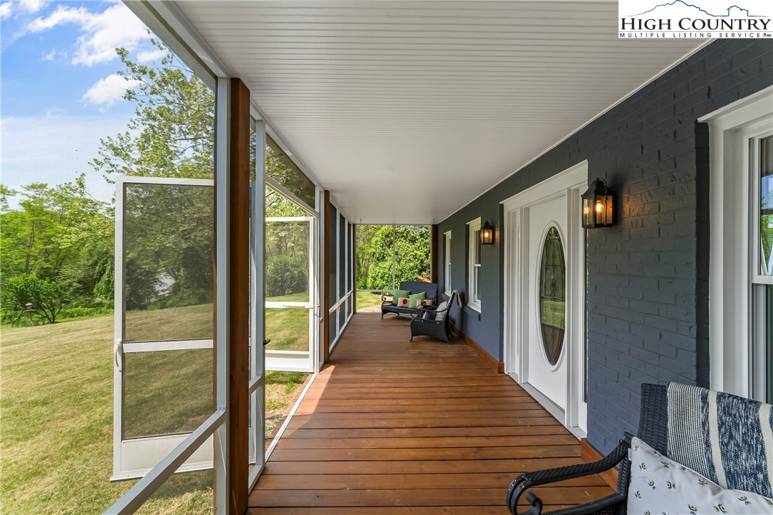 182 Canterbury Lane