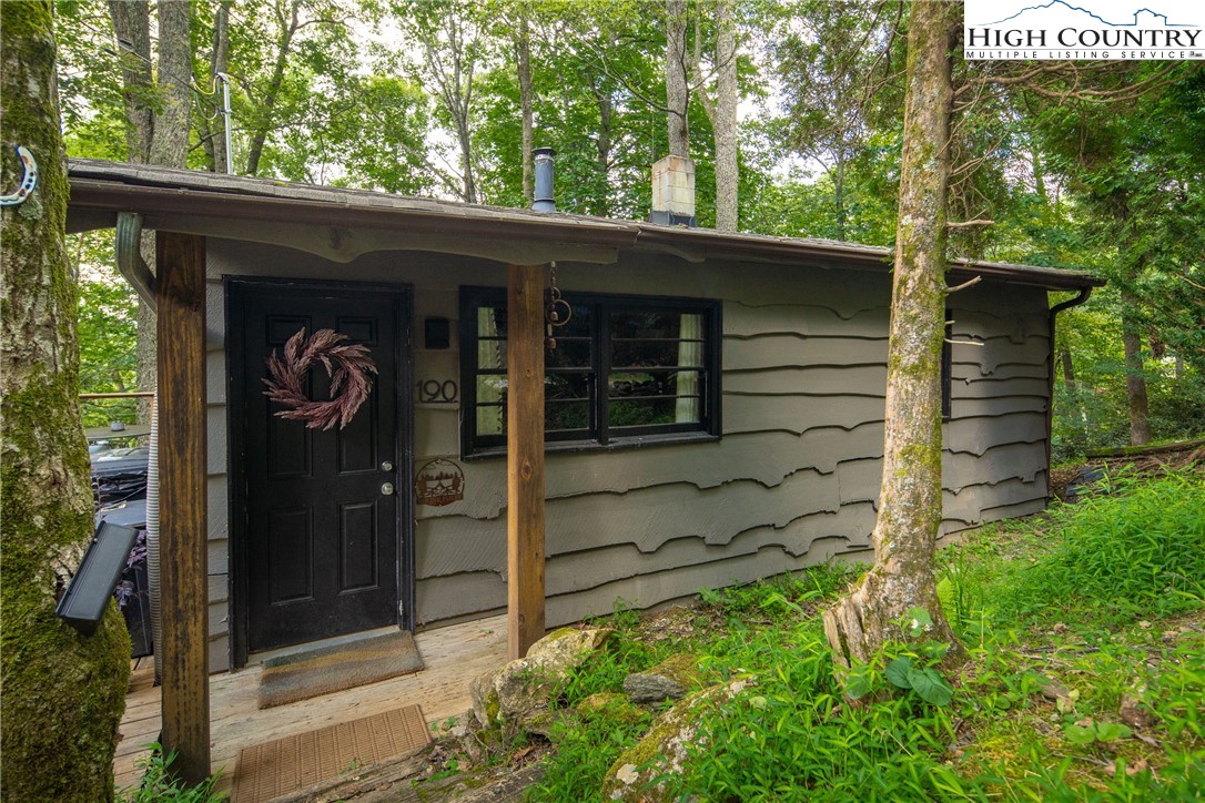 190 Bradley Court