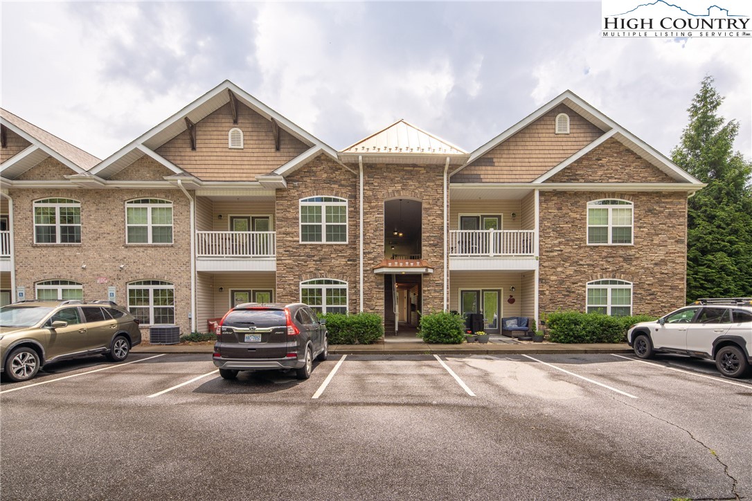 190 Eli Hartley Drive 109