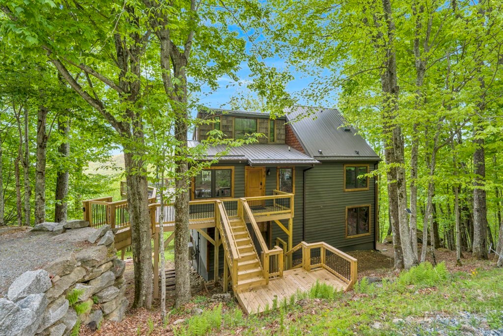 192 Wild Daisy Lane