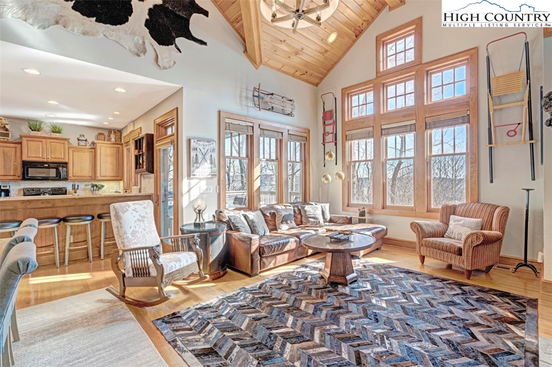 195 Whispering Woods Lane R8A