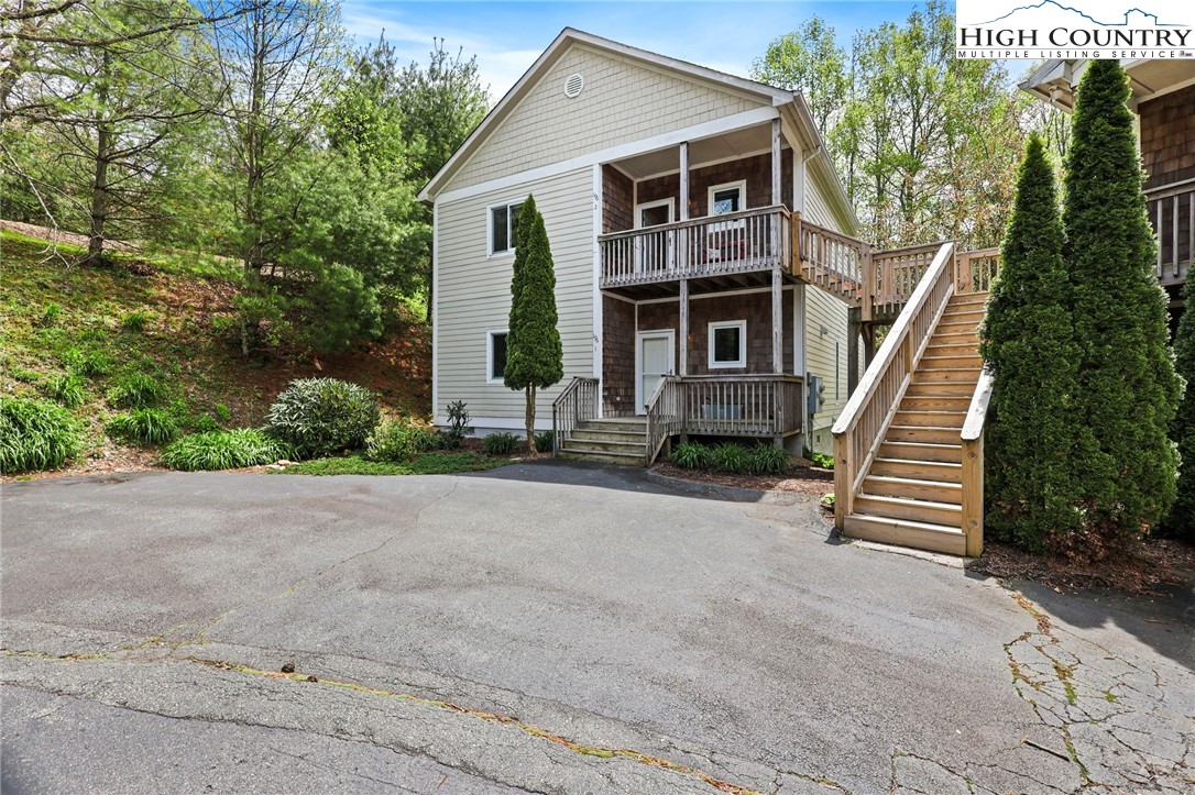 196 Evergreen Springs Court 602
