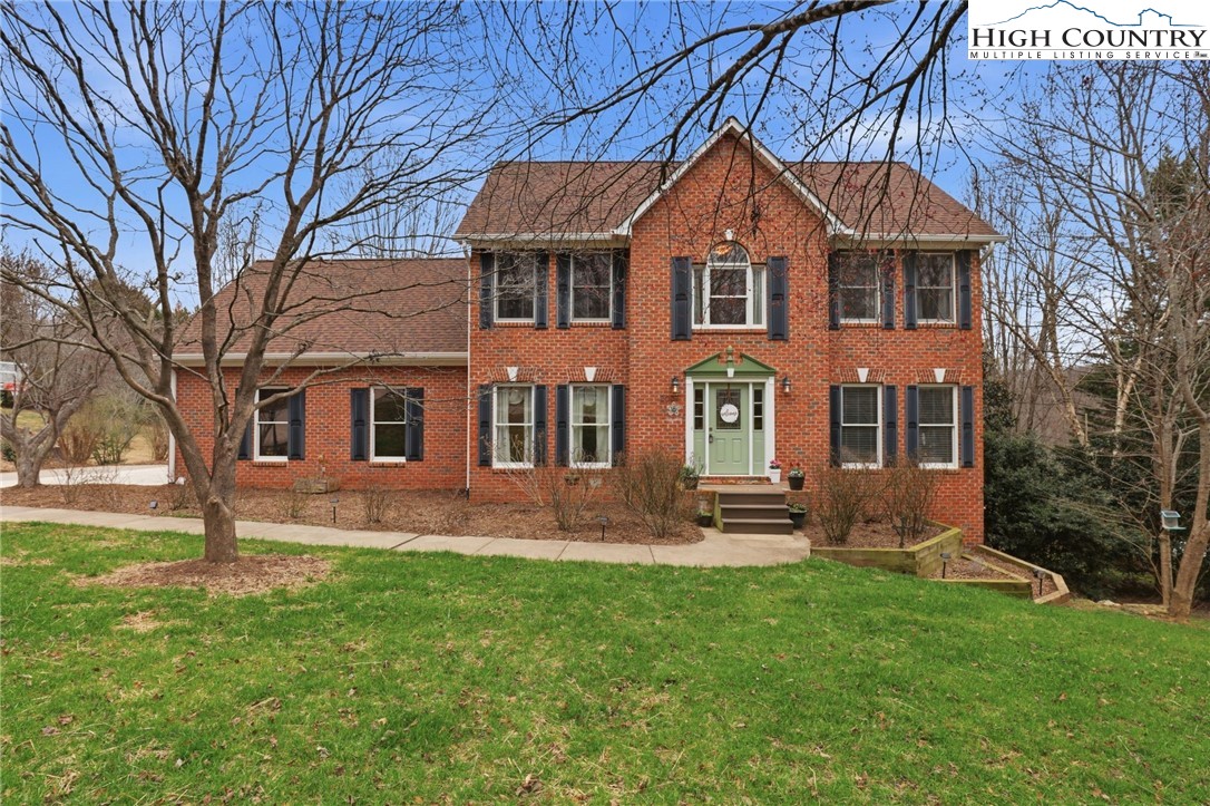 2027 Fairview Circle