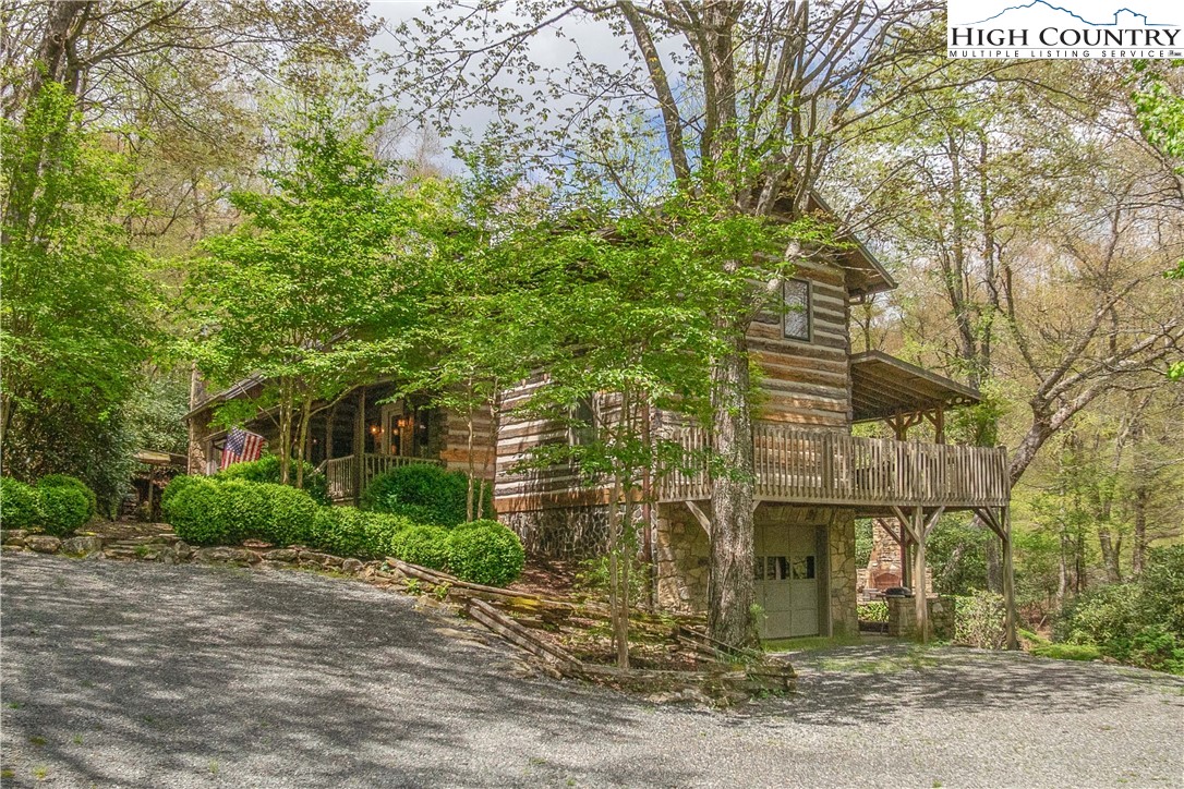 204 Huckleberry Trail